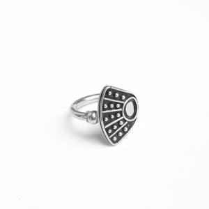 SEA SHELL RING