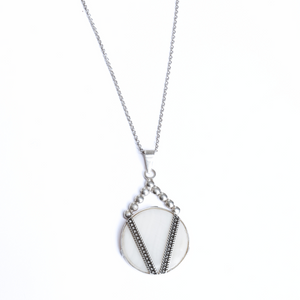MOONBEAM NECKLACE