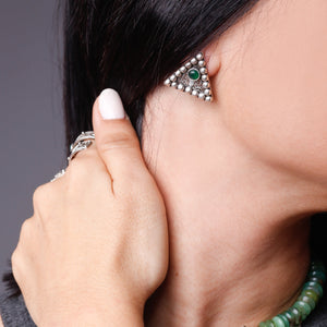 JADE FIBULA STUDS EARRINGS