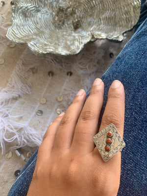 
                
                    Load image into Gallery viewer, CORAL DIAMOND RING
                
            